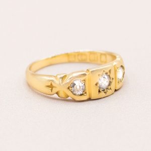 junkyard-gem-18ct-gold-diamond-gypsy-ring-antique-with-diamonds