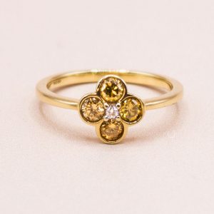 Junkyard Gem 18ct Gold Pre Loved Yellow and White Diamond Clover Cluster Ring