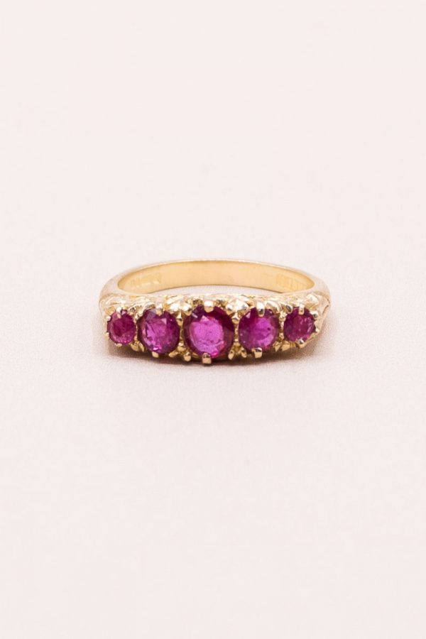 Junkyard-Gem-9ct-Gold-1990s-vintage-ruby-five-stone-ring