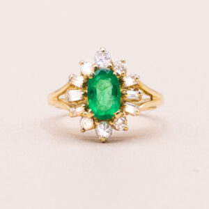 Junkyard-Gem-18ct-Gold-Emerald-and-Diamond-Vari-Cut-Halo-Ring-Vintage