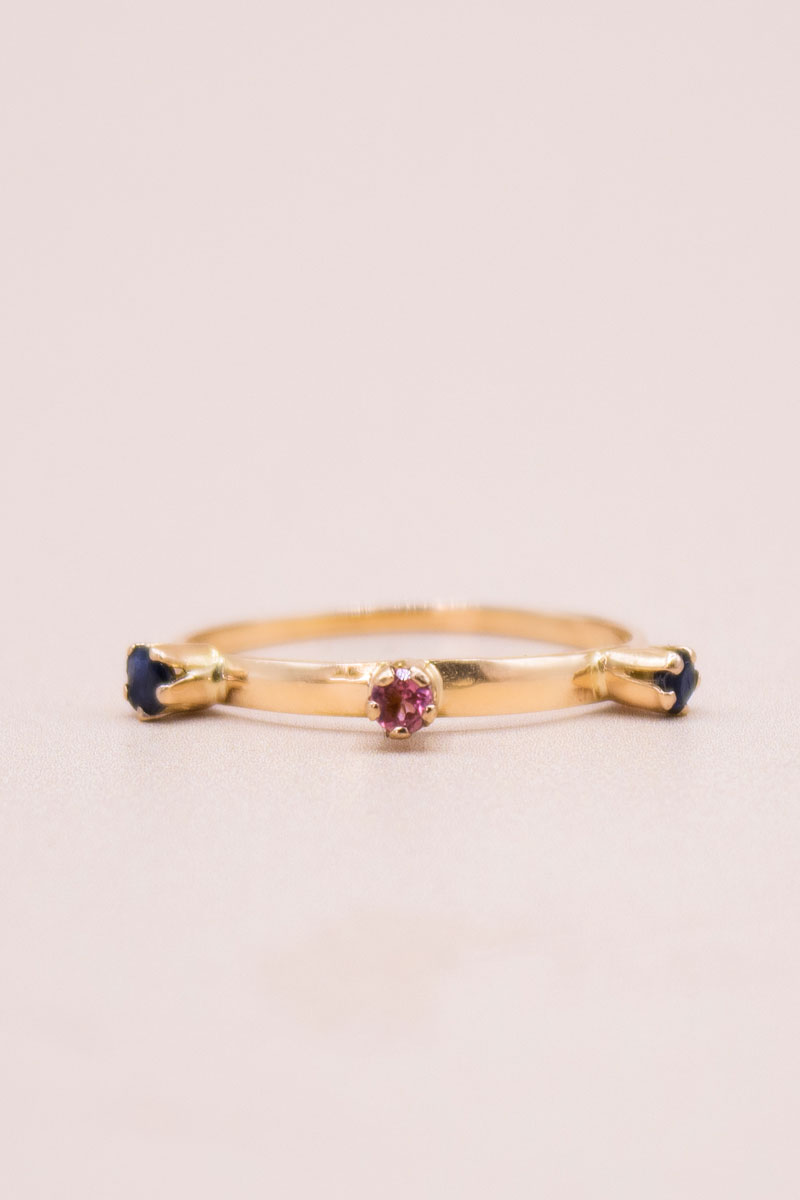 Junkyard-Gem-18ct-Gold-Stacking-Ring-with-Pink-Tourmaline-and-Sapphires