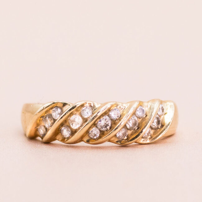 Junkyard Gem 9ct Gold Vintage Diamond Croissant Ring 0.25ct