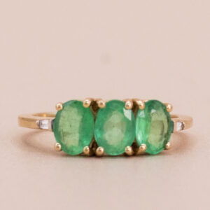 Junkyard Gem 14ct Gold Emerald Trilogy Ring with Baguette Diamonds