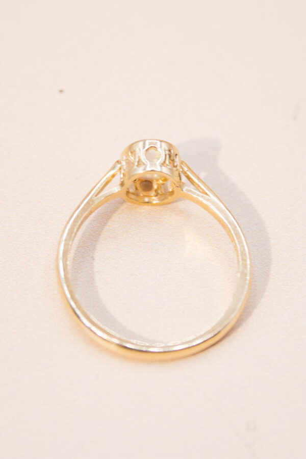 9ct Gold Round-Cut Opal Solitaire