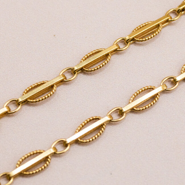 18ct Gold Fancy Link Chain 31"