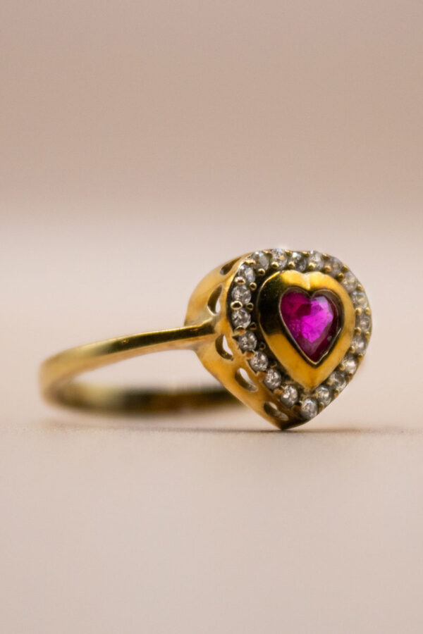 9ct Gold Ruby and Diamond Heart Ring